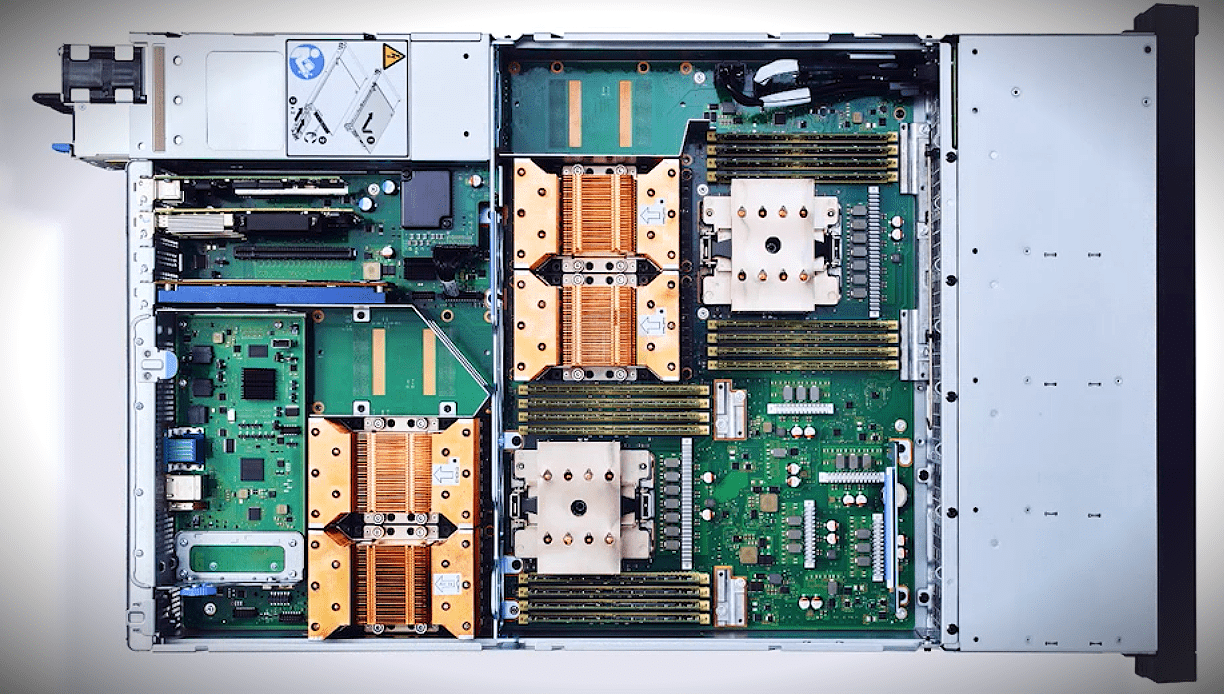 IBM POWER9 AC922 internal view.